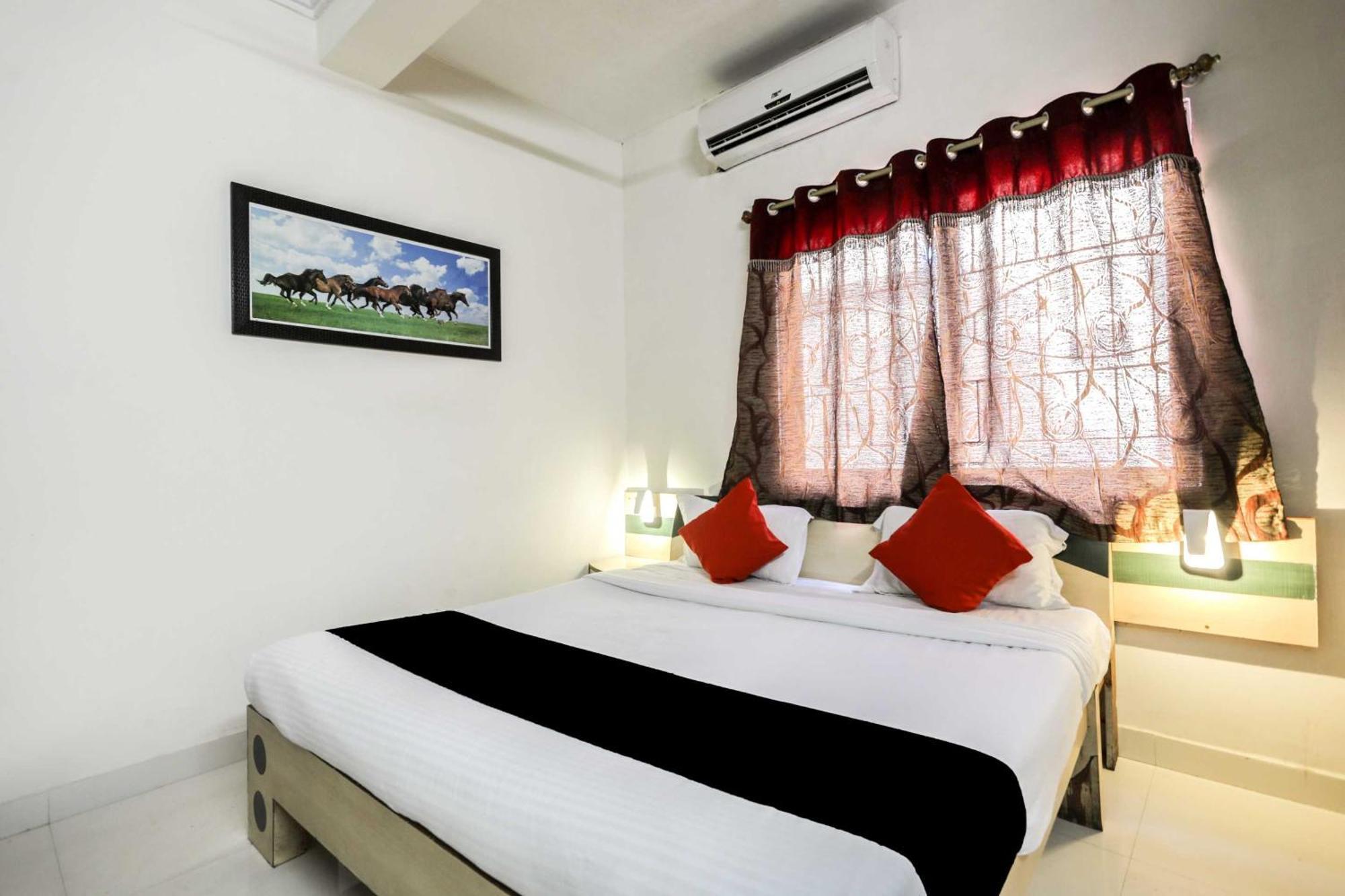 Collection O 3761 Hotel Shree Datta อินดอร์ ภายนอก รูปภาพ