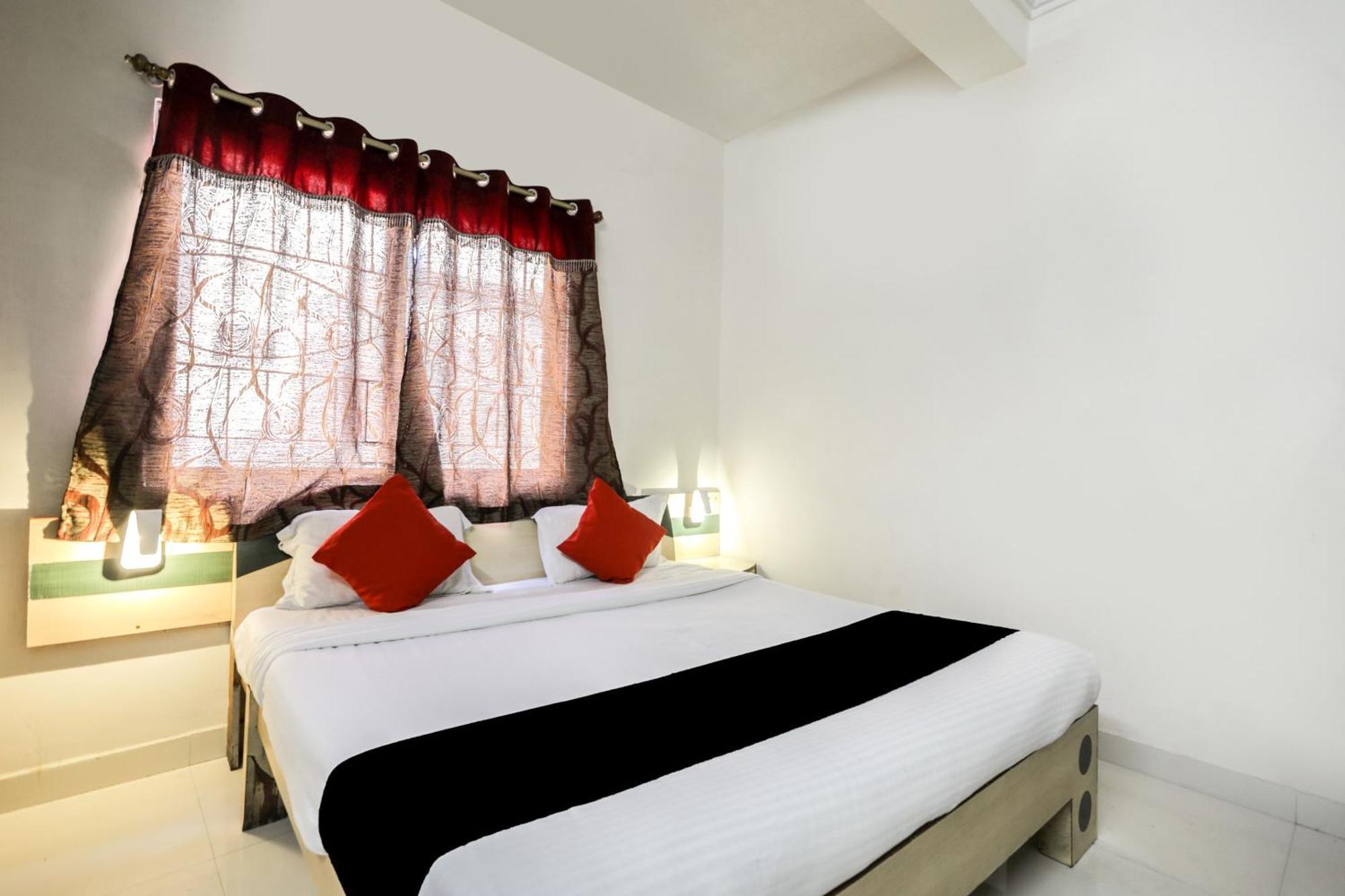 Collection O 3761 Hotel Shree Datta อินดอร์ ภายนอก รูปภาพ