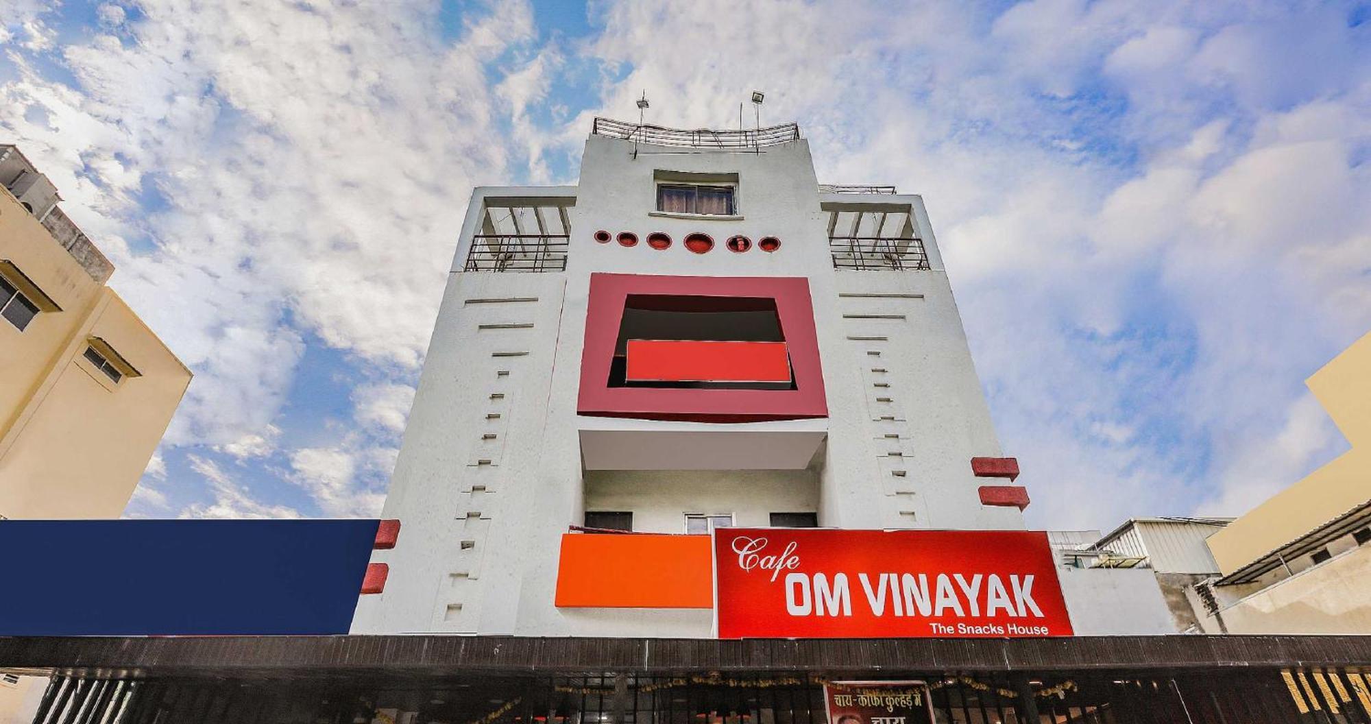 Collection O 3761 Hotel Shree Datta อินดอร์ ภายนอก รูปภาพ