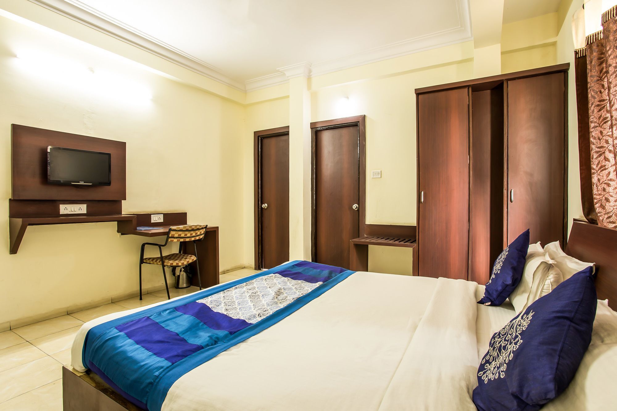 Collection O 3761 Hotel Shree Datta อินดอร์ ภายนอก รูปภาพ